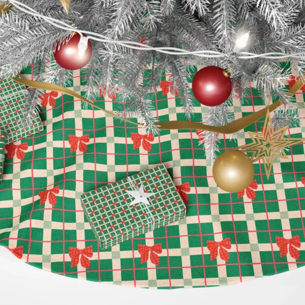 Close-up of the forest green and cream check with red pinlines and crimson bows